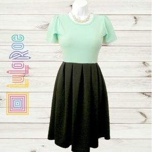 LULAROE Amelia Dress in Black & Mint